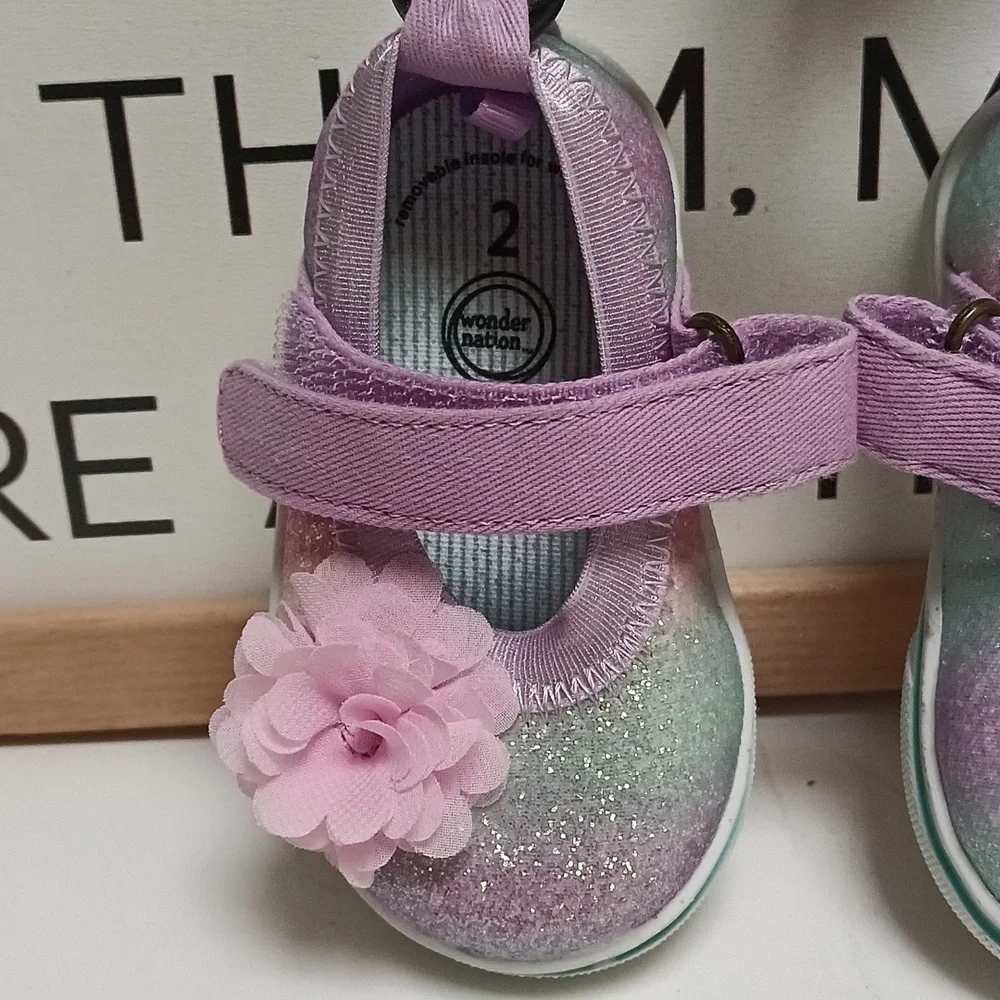 NWT Wonder Nation Infant Shoes Easy On/Off Non Marking Outsole Size 2